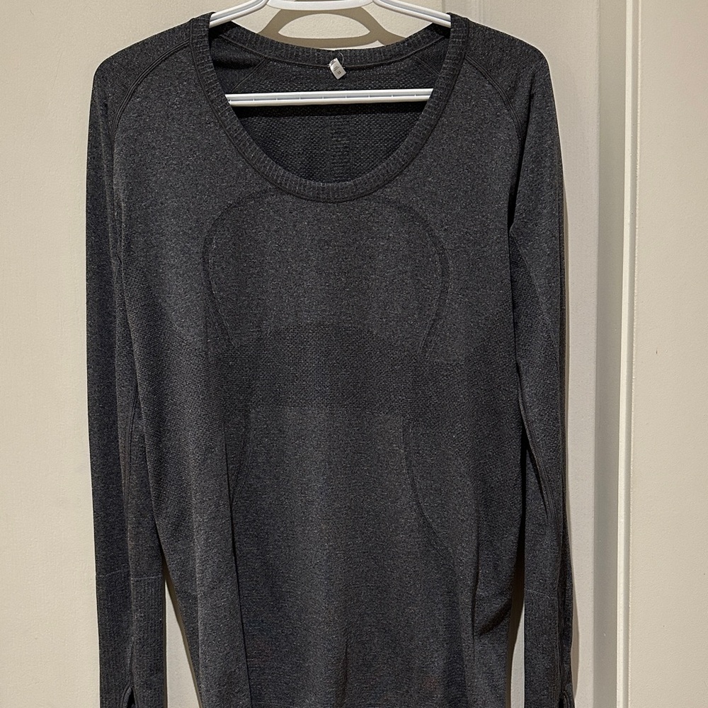Lululemon running shirt - Picture 2 of 8